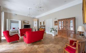 Zamek Ratmerice - Hotel & Resort