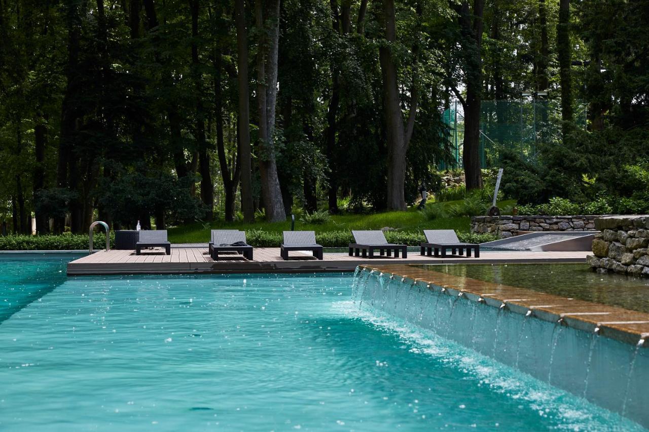 Zamek Ratmerice - Hotel & Resort Exterior foto