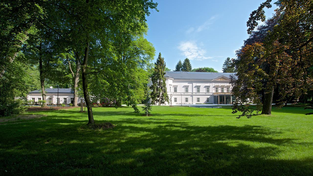 Zamek Ratmerice - Hotel & Resort Exterior foto